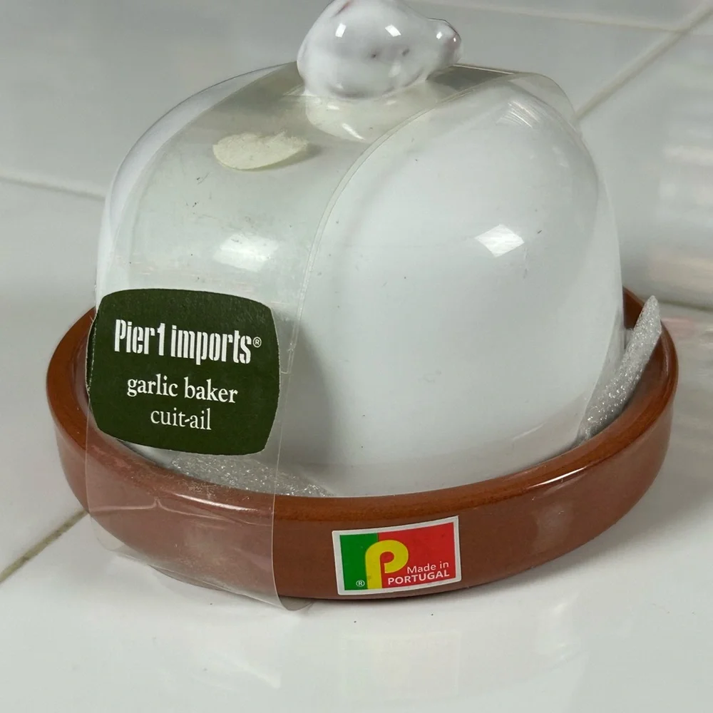 Pier 1 Imports Garlic Baker Vintage